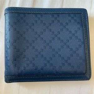 Mena authentic used gucci wallet